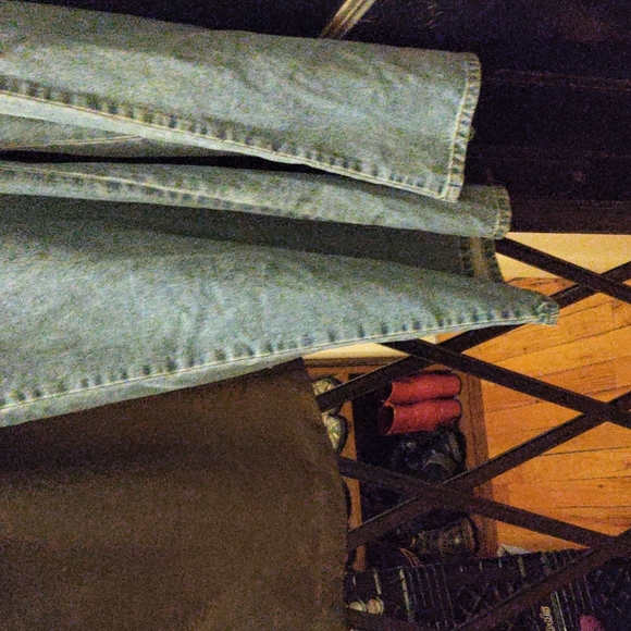 Clothes - Picture 4 of 11